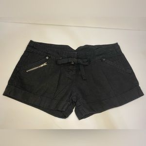 Max Rave Linen Shorts